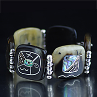 Bracelet with  mother-of-pearl and horn in sterling silver